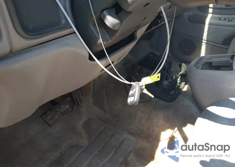 1999 Chevrolet Tahoe Lt from USA, damaged, VIN 1GNEC13R0XJ448960